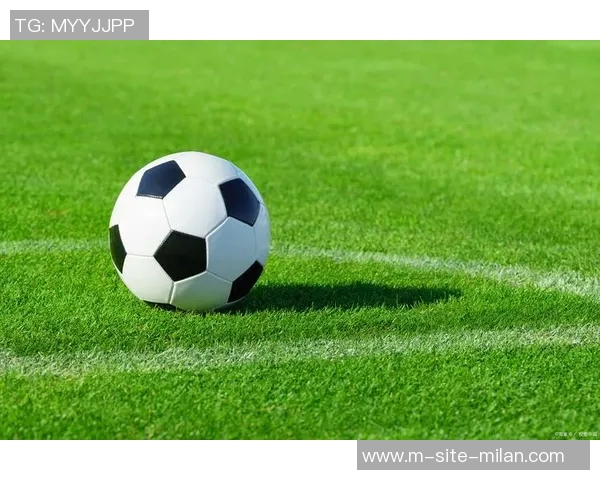 足球拼抢的定义与技巧解析助你提升比赛表现与团队配合能力